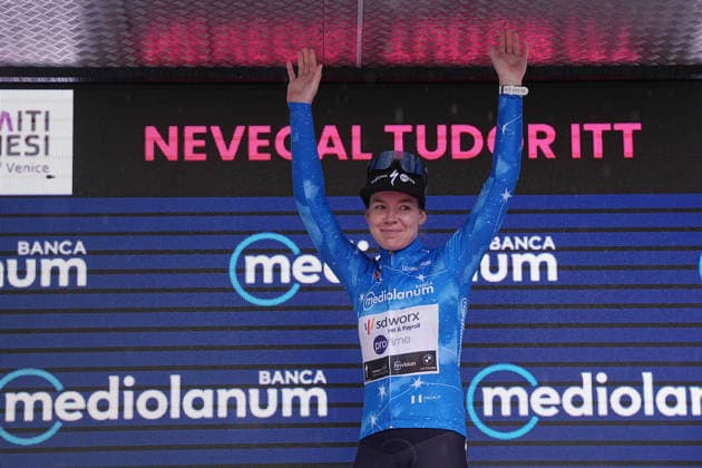 Netherlands™s Anna van der Breggen of Team SD Worx - Protime™s azure jersey on the podium during Stage 4, an individual time trial, of the Giro d™Italia Women, from Belluno to Nevegal, Italy - Tuesday June 2, 2026  Copyright: xMarcoxAlpozzix xLaPressex