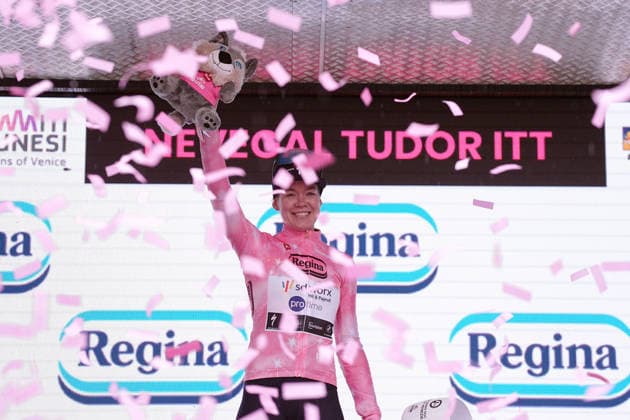 Netherlands™s Anna van der Breggen of Team SD Worx - Protime™s (pink jersey) winner of the stage on the podium during Stage 4, an individual time trial, of the Giro d™Italia Women, from Belluno to Nevegal, Italy - Tuesday June 2, 2026  Copyright: xMarcoxAlpozzix xLaPressex