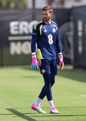 Angus Gunn during a training session Scotland Training and press conference, PK, Pressekonferenz 2026 FIFA World Cup, WM, Weltmeisterschaft, Fussball Football, Florida Blue Training Centre, Florida, USA - 02 Jun 2026Florida Florida Blue Training Centre United States of America EDITORIAL USE ONLY No use with unauthorised audio, video, data, fixture lists, club league logos or live services. Online in-match use limited to 120 images, no video emulation. No use in betting, games or single club league player publications.  Copyright: xChrisxArjoon Shutterstockx 16906919x