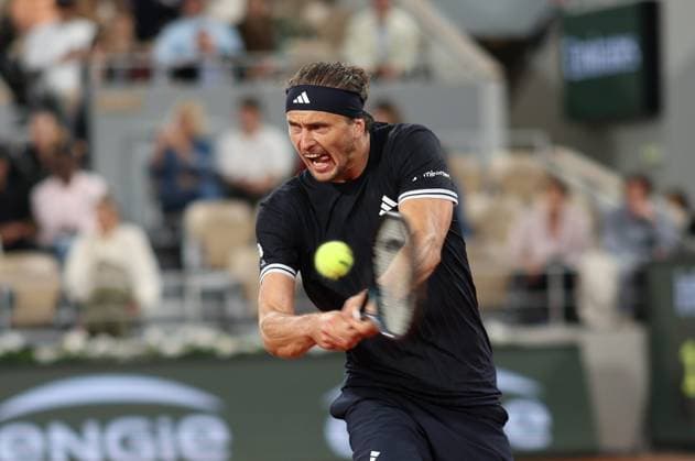 ROLAND GARROS PHOTOPQR LE PARISIEN Le Parisien Arnaud Journois ; PARIS ; 02 06 2026 ; Paris. Stade Roland Garros, le 2 juin 2026. Tennis. Internationaux de France de Roland Garros. Simple Messieurs Court Philippe Chatrier - 1 4 finale Alexander Zverev vs Rafael Jodar Photo Le Parisien Arnaud Journois PARIS France  Copyright: xPHOTOPQR LExPARISIEN MAXPPPxLexParisienx xArnaudxJournoisx 20260602LPA9641 20260602LPA9641