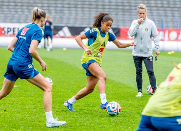 GOTHENBURG, SWEDEN 20260602 Felicia Schröder during Tuesday s training with the women s national team at Ullevi ahead of the upcoming World Cup qualifier against Denmark GÖTEBORG SWEDEN x9200x  Copyright: xAdamxIhse TTx THE WOMEN S NATIONAL TEAM TRAINS IN GOTHENBURG BEFORE THE WORLD CUP QUALIFYING