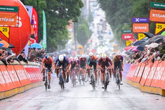 Tour de Wallonie 2026 Stage 2 LIBRAMONT-CHEVIGNY, BELGIUM - JUNE 02 : Sheehan Riley (USA) of NSN Cycling Team, Lauryssen Yorben (BEL) of Tarteletto - Isorex Oliver Ben (NZL) of Modern Adventure Pro Cycling in the final sprint during stage 2 of the 47th edition of Ethias Tour de Wallonie an UCI ProSeries 2.Pro cycling road race stage for Men Elite of 192.1 km with start in Jodoigne and finish in Libramont-Chevigny on June 2, 2026 in Libramont-Chevigny, Belgium, 02 06 2026 ( Motordriver Pieter Van Herzele - Libramont-Chevigny Belgium  Copyright: xVincentxKalutx