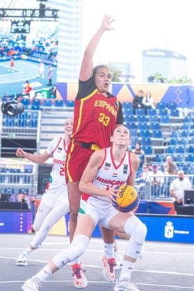 Warszawa 02.06.2026. 3x3 Basketball World Cup Day 2 in Warsaw, Poland. Hungary - Spain match --- Mistrzostwa Swiata w koszykowce 3x3 Dzien 2 w Warszawie. Mecz Wegry - Hiszpania Persons Shown : Cecilia Muhate Reka Lelik Fot. Kai Taller Arena Akcji NEWSPIX.PL --- newspix.pl 
