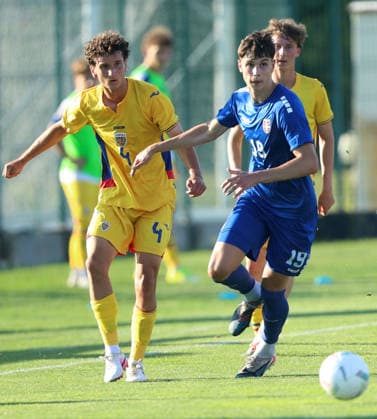 02.06.2026 Stara Pazova Serbia-Romania U17, U 17 U-17 Under 17 International Friendly, Länderspiel, Nationalmannschaft men s football Daniele Paul (L) Romania, David Vajagic(R) Serbia : wfbgxv