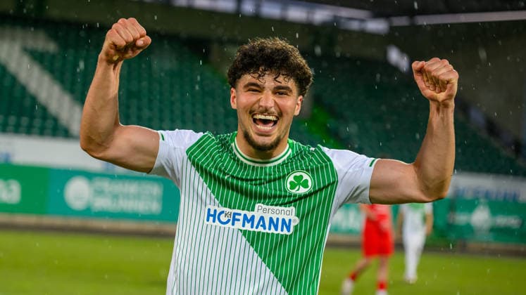 02 06 2026 Football season 2025 2026 Relegation Oberliga Bayern Bayernliga Regionalliga SpVgg Greuther Fürth II ASV Cham xwoxzix Mehmet Avlayici 16, SpVgg Greuther Fürth II Cheering after the end of the match