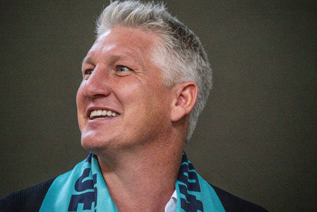 June 2, 2026, New York, New York, USA: German former footballer Bastian Schweinsteiger ttends and delivers remartks at the FIFA World Cup, WM, Weltmeisterschaft, Fussball Trophy Tour at the American Museum of Natural History.in Manhattan. Sponsored by Coca-Cola the tour gives fans the opportunity to see the coveted trophy ahead of FIFA World Cup 2026 in New York, NY on June 2, 2020 New York USA - ZUMAb230 0858162516st Copyright: xLauraxBrettx