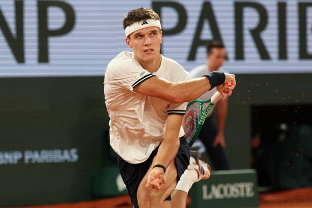 ROLAND GARROS 2026 Thierry Larret MAXPPP - PARIS (75) 02 06 2026 Thierry Larret Maxppp. Tennis. Roland Garros 2026. Internationaux de France de tennis. Stade Roland Garros, Paris (75). Le 2 Juin. Court Philippe CHATRIER : Jakub MENSIK (CZE) vs Joao FONSECA (BRA). PARIS (75) STADE ROLAND GARROS PARIS ILE DE FRANCE FRANCE  Copyright: xMAXPPPxThierryxLarretx TLR202606020040 TLR202606020040