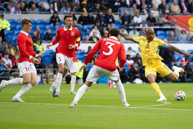 Wales v Ghana International Friendly, Länderspiel, Nationalmannschaft Jordan Ayew of Ghana has a shot at goal during the International Friendly match at the Cardiff City Stadium, Cardiff 02 06 2026 UK Newspapers OUT Copyright: xKaraxThomasx FIL-23534-0028