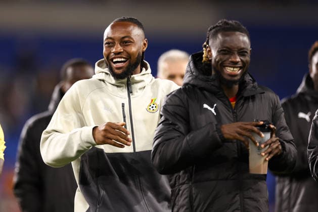 Wales gegen Ghana 02 Juni 2026, Cardiff Internationales Freundschaftsspiel Wales gegen Ghana Antoine Semenyo aus Ghana lacht mit Gideon Mensah Foto Jacques Feeney Abseits Cardiff UK  Copyright: xJacquesxFeeneyx xOffsidexOffside