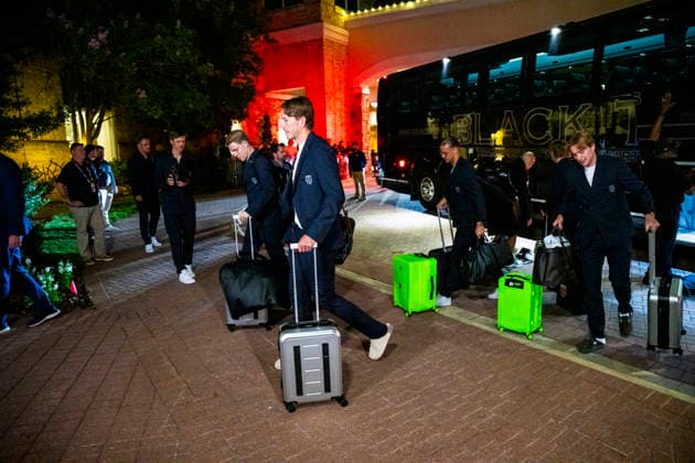 Football World Cup 2026 Greensboro , USA 20260602 Norways Jens Petter Hauge and Sander Berge arrive at the hotel in Greensboro Photo Fredrik Varfjell NTB Greensboro USA EDITORIAL USE ONLY RESTRICTED USE FOR BETTING COMPANIES  Copyright: xFredrikxVarfjellx xNTBx