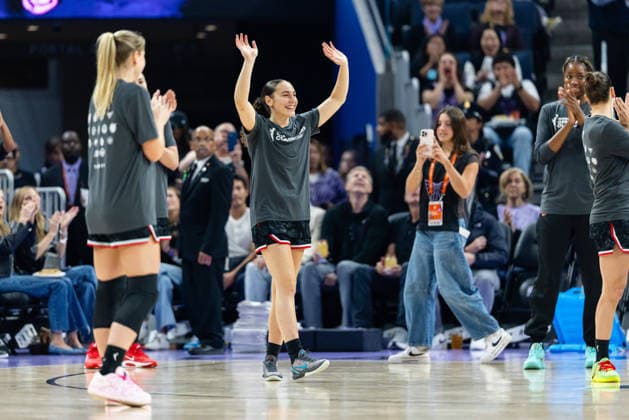 SAN FRANCISCO, CA - JUNE 02: Carla Leite 0 of the Portland Fire is acknowledged before a game against the Golden State Valkyries on June 2, 2026 at Chase Center in San Francisco, CA. (Photo by Matthew Huang Icon Sportswire) WNBA, Basketball Damen, USA JUN 02 Portland Fire at Golden State Valkyries EDITORIAL USE ONLY Icon260602001