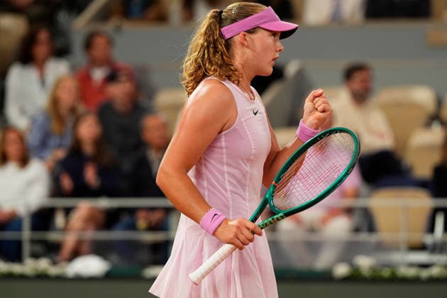 (260603) -- PARIS, June 3, 2026 -- Mirra Andreeva reacts during the women s singles quarterfinal match between Mirra Andreeva of Russia and Sorana Cirstea of Romania at the French Open tennis tournament at Roland Garros, Paris, France, June 2, 2026. (Photo by Xinhua) (SP)FRANCE-PARIS-TENNIS-FRENCH OPEN-WOMEN S SINGLES-QUARTERFINAL GlennxGervot 