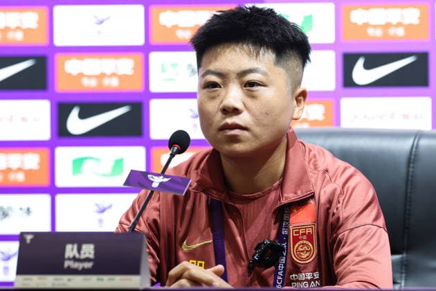 WUHAN, CHINA - JUNE 02: Zhang Chengxue, player of Team China, attends a press conference, PK, Pressekonferenz ahead of the CFA Team China International Women s Football Competition Wuhan 2026 on June 2, 2026 in Wuhan, Hubei Province of China.  Copyright: xVCGx 111645648781