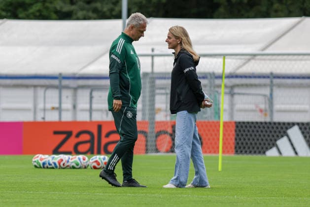03 06 2026, xgrfx, Football DFB Media Dates, German Womens National Team Training v l Christian Wück, Nia Künzer German Womens National Team DFL DFB REGULATIONS PROHIBIT ANY USE OF PHOTOGRAPHS as IMAGE SEQUENCES and or QUASI VIDEO Cologne