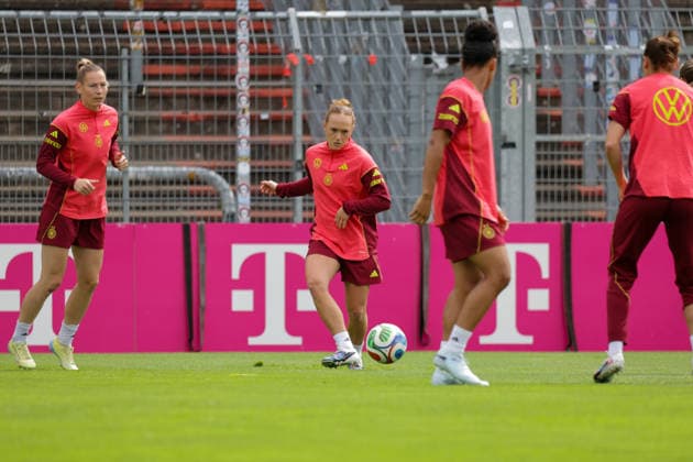 03 06 2026, xgrfx, Football DFB Media Dates, German Womens National Team Training v l Lisanne Gräwe German Womens National Team DFL DFB REGULATIONS PROHIBIT ANY USE OF PHOTOGRAPHS as IMAGE SEQUENCES and or QUASI VIDEO Cologne