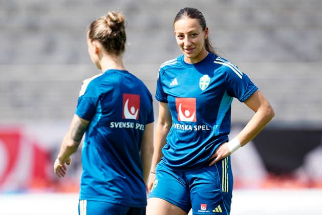 GOTHENBURG, SWEDEN 20260603 Rosa Kafaji trains with the women s soccer team at the Kamratgarden training facility GÖTEBORG SWEDEN x9200x  Copyright: xBjörnxLarssonxRosvall TTx WOMEN S NATIONAL FOOTBALL TEAM COACHING