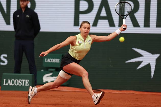 ROLAND GARROS 2026 Thierry Larret MAXPPP - PARIS (75) 03 06 2026 Thierry Larret Maxppp. Tennis. Roland Garros 2026. Internationaux de France de tennis. Stade Roland Garros, Paris (75). Le 3 Juin. Court Philippe CHATRIER : Anna KALINSKAYA (RUS) vs Maja CHWALINSKA (POL). PARIS (75) STADE ROLAND GARROS PARIS ILE DE FRANCE FRANCE  Copyright: xMAXPPPxThierryxLarretx TLR202606030809 TLR202606030809