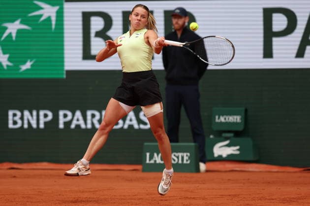 ROLAND GARROS 2026 Thierry Larret MAXPPP - PARIS (75) 03 06 2026 Thierry Larret Maxppp. Tennis. Roland Garros 2026. Internationaux de France de tennis. Stade Roland Garros, Paris (75). Le 3 Juin. Court Philippe CHATRIER : Anna KALINSKAYA (RUS) vs Maja CHWALINSKA (POL). PARIS (75) STADE ROLAND GARROS PARIS ILE DE FRANCE FRANCE  Copyright: xMAXPPPxThierryxLarretx TLR202606030811 TLR202606030811