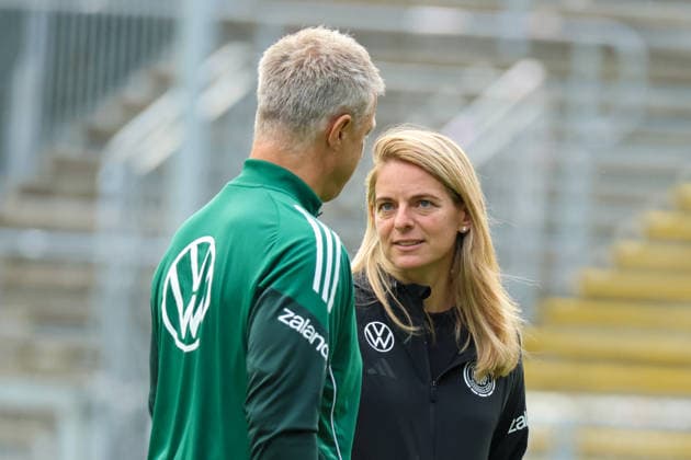 Cologne, Germany 03 06 2026 Training of the DFB women preparation international match Germany vs Norway for World Cup qualification 2027 In the picture from left national coach Christian Wück Wueck Germany and DFB sports director Nia Künzer Kuenzer Germany Copyright: HMBxMedia MadeleinexFantini