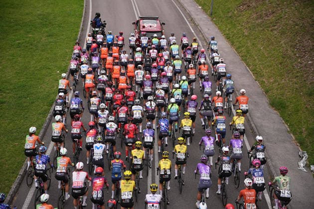Km zero, start of the race during Stage 5 of the Giro d™Italia Women, from Longarone to Santo Stefano di Cadore, Italy. Wednesday June 3, 2026  Copyright: xMarcoxAlpozzi LaPressex