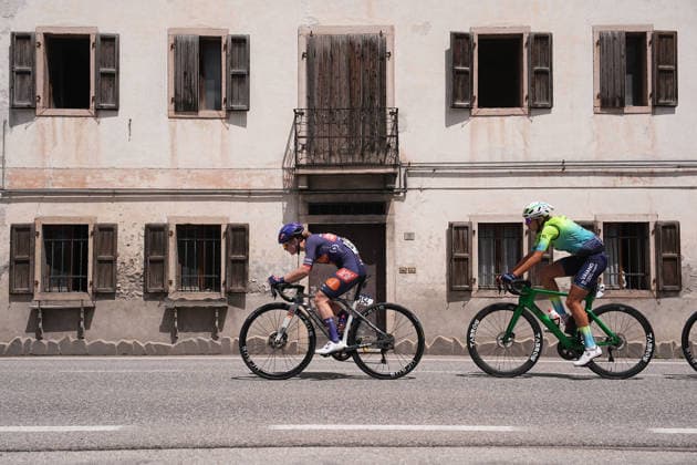 The race Italy™s Gaia Masetti of Team Picnic PostNL™s, Italy™s Eleonora La Bella of Aromitalia Vaiano™s during Stage 5 of the Giro d™Italia Women, from Longarone to Santo Stefano di Cadore, Italy, Wednesday, June 3, 2026  Copyright: xMarcoxAlpozzi LaPressex
