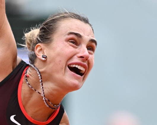 2026 French Open, Roland-Garros - Day 11 PARIS, FRANCE - JUNE 3: Aryna Sabalenka in action against Diana Shnaider during their women s singles quarter-final match on the eleventh day of the French Open at Roland Garros in Paris, France, on June 3, 2026. Mustafa Yalcin Anadolu Paris France. Editorial use only. Please get in touch for any other usage.  Copyright: x2026xAnadoluxMustafaxYalcinx