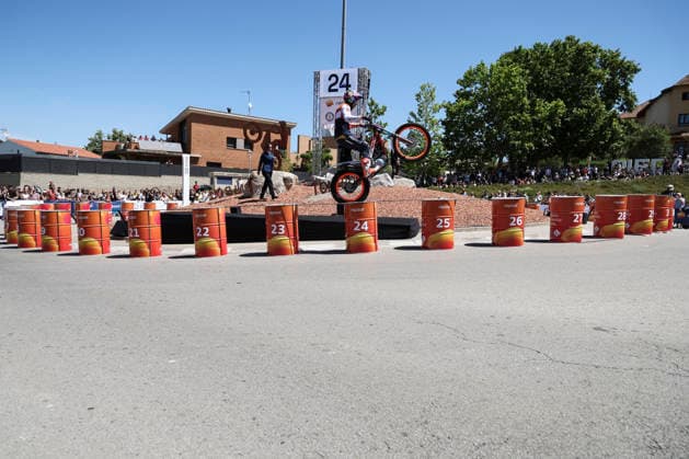 June 3, 2026, Piera, Barcelona, Spain: Toni Bou of trial rider during his attempt to break the Guinness World Record at Rotonda Toni Bou on June 03, 2026 in Piera, Barcelona, Spain. Toni Bou Guinness World Record Attempt  - ZUMAa181 20260603_zaa_a181_105 Copyright: xJavierxBorregox