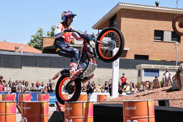 June 3, 2026, Piera, Barcelona, Spain: Toni Bou of trial rider during his attempt to break the Guinness World Record at Rotonda Toni Bou on June 03, 2026 in Piera, Barcelona, Spain. Toni Bou Guinness World Record Attempt  - ZUMAa181 20260603_zaa_a181_106 Copyright: xJavierxBorregox