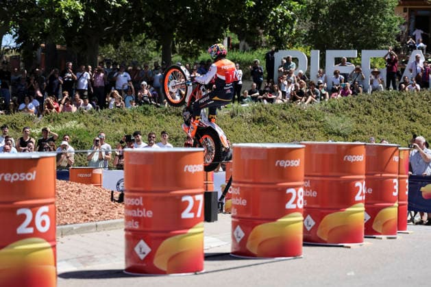 June 3, 2026, Piera, Barcelona, Spain: Toni Bou of trial rider during his attempt to break the Guinness World Record at Rotonda Toni Bou on June 03, 2026 in Piera, Barcelona, Spain. Toni Bou Guinness World Record Attempt  - ZUMAa181 20260603_zaa_a181_109 Copyright: xJavierxBorregox