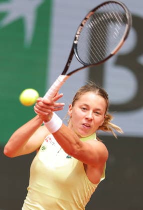 Maja Chwalinska, POL, during quarterfinal of 2026 French Open at Roland Garros, Paris, 03 06 2026