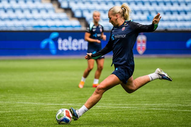 260603 Cathinka Tandberg of the Norwegian women™s national football team during a training session on June 3, 2026 in Oslo Photo Marius Simensen BILDBYRAN Cop 238 bbeng dam fifa women s world cup qualifier football fotball fotball norge norway practice soccer training trening träning  Copyright: MARIUSxSIMENSEN BB260603BB335