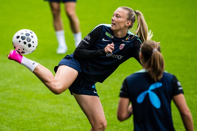 260603 Synne Jensen of the Norwegian women™s national football team during a training session on June 3, 2026 in Oslo Photo Marius Simensen BILDBYRAN Cop 238 bbeng dam fifa women s world cup qualifier football fotball fotball norge norway practice soccer training trening träning  Copyright: MARIUSxSIMENSEN BB260603BB358
