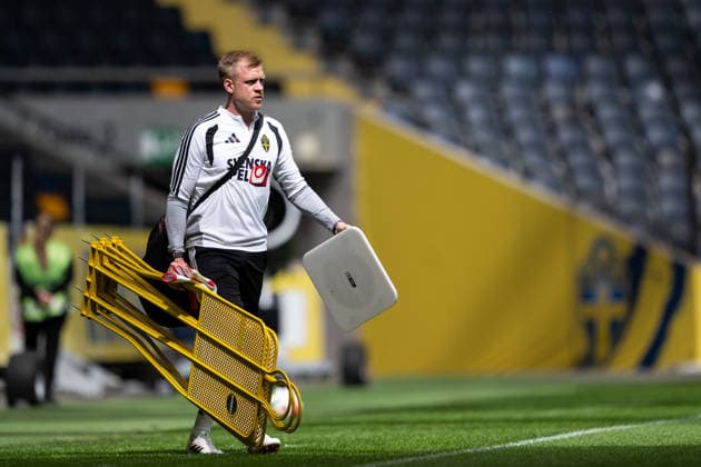 260603 Goalkeeper coach Linus Kandolin of the Swedish national football team at a training session on June 3, 2026 in Stockholm Photo Emma Wallskog BILDBYRAN code EW EW0674 fotboll football soccer fotball träning practice training sverige sweden sverige a fifa world cup vm bbeng  Copyright: EMMAxWALLSKOG BB260603EW094