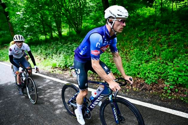 Tour de Wallonie 2026 Stage 3 VAUX-SUR-SÛRE, BELGIUM - JUNE 03 : Vandeputte Niels (BEL) of Alpecin - Premier Tech in action during stage 3 of the 47th edition of Ethias Tour de Wallonie an UCI ProSeries 2.Pro cycling road race stage for Men Elite of 176.9 km with start in Habay and finish in Vaux-sur-Sûre on June 3, 2026 in Vaux-sur-Sûre, Belgium, 03 06 2026 ( Motordriver Pieter Van Herzele - Vaux-sur-Sûre Belgium  Copyright: xSesx