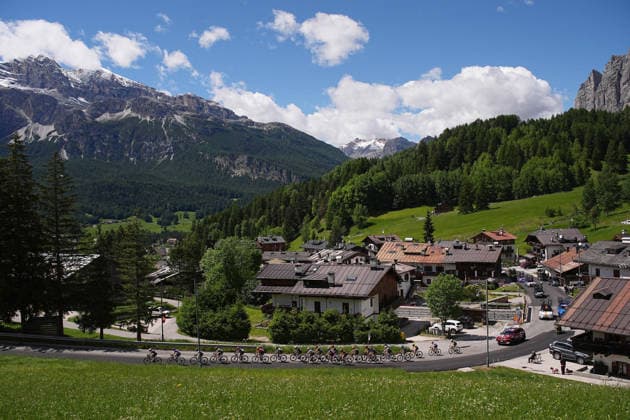 The pack rides during Stage 5 of the Giro d™Italia Women, from Longarone to Santo Stefano di Cadore, Italy. Wednesday June 3, 2026  Copyright: xMarcoxAlpozzi LaPressex