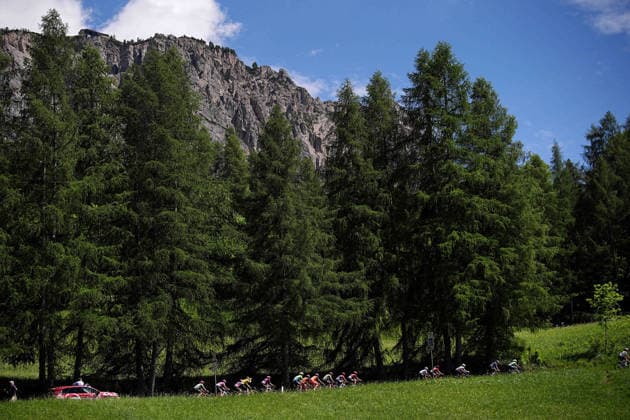 The pack rides during Stage 5 of the Giro d™Italia Women, from Longarone to Santo Stefano di Cadore, Italy. Wednesday June 3, 2026  Copyright: xMarcoxAlpozzi LaPressex