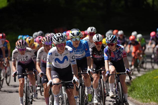 Italy™s Eleonora La Bella of Aromitalia Vaiano™s (Azure jersey) during Stage 5 of the Giro d™Italia Women, from Longarone to Santo Stefano di Cadore, Italy. Wednesday June 3, 2026  Copyright: xMarcoxAlpozzi LaPressex