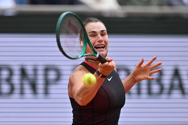 2026 French Open (Roland-Garros) - Day 11 PARIS, FRANCE - JUNE 3: Aryna Sabalenka reacts during women s singles quarter-final match against Diana Shnaider on the eleventh day of the French Open at Philippe-Chatrier Court in Paris, France, on June 3, 2026. Mustafa Yalcin Anadolu Paris France. Editorial use only. Please get in touch for any other usage.  Copyright: x2026xAnadoluxMustafaxYalcinx