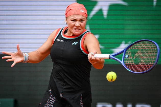 June 3, 2026, Paris, France, France: Diana SHNAIDER of Russia during the eleventh day of the Roland-Garros 2026, French Open 2026, Grand Slam tennis tournament at Roland-Garros Stadium on June 03, 2026 in Paris, France. Roland Garros 2026 - Day 11  - ZUMAm308 20260603_zsp_m308_016 Copyright: xMatthieuxMirvillex