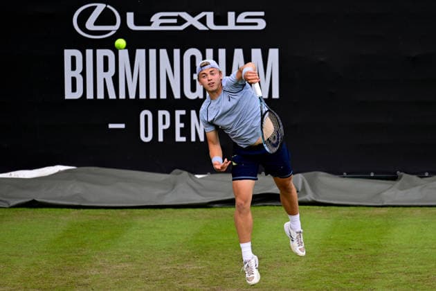 Tennis Lexus Birmingham Open Felix Gill of Great Britain returns during the Lexus Birmingham Open WTA125 ATP, Tennis Herren Challenger tennis at Edgbaston Priory Club, Birmingham, UK on 3 June 2026. Birmingham Edgbaston Priory Club West Midlands UK Editorial use only , Copyright: xDennisxGoodwinx PSI-24320-0054