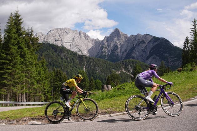 Canada™s Nadia Gontova of Liv-Alula-Jayco™s and France™s Marion Bunel of Team Visma Lease a Bike™s during Stage 5 of the Giro d™Italia Women, from Longarone to Santo Stefano di Cadore, Italy. Wednesday June 3, 2026  Copyright: xMarcoxAlpozzi LaPressex
