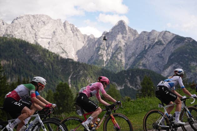Netherlands™s Anna van der Breggen of Team SD Worx - Protime™s (pink jersey) during Stage 5 of the Giro d™Italia Women, from Longarone to Santo Stefano di Cadore, Italy. Wednesday June 3, 2026  Copyright: xMarcoxAlpozzi LaPressex
