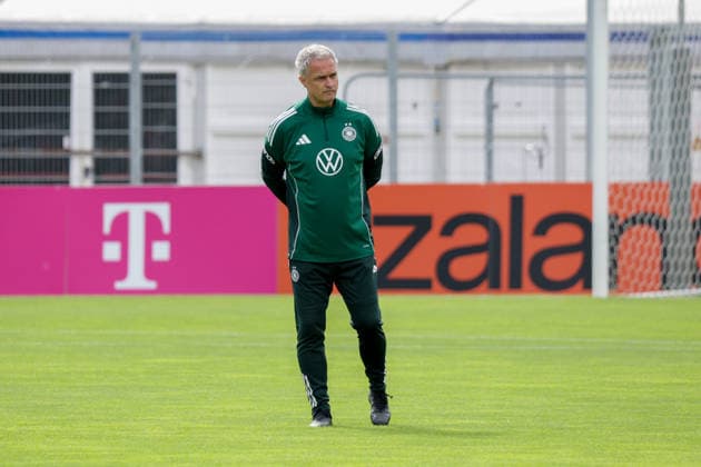 03 06 2026, xgrfx, Football DFB Media Dates, German Womens National Team Training v l Christian Wück German Womens National Team DFL DFB REGULATIONS PROHIBIT ANY USE OF PHOTOGRAPHS as IMAGE SEQUENCES and or QUASI VIDEO Cologne