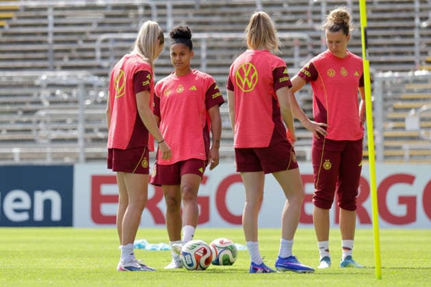 03 06 2026, xgrfx, Football DFB Media Dates, German Womens National Team Training v l Shekiera Martinez German Womens National Team DFL DFB REGULATIONS PROHIBIT ANY USE OF PHOTOGRAPHS as IMAGE SEQUENCES and or QUASI VIDEO Cologne