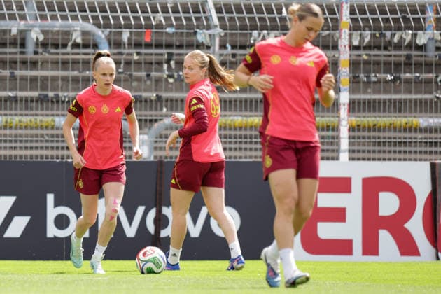 03 06 2026, xgrfx, Football DFB Media Dates, German Womens National Team Training v l Vivien Endemann German Womens National Team DFL DFB REGULATIONS PROHIBIT ANY USE OF PHOTOGRAPHS as IMAGE SEQUENCES and or QUASI VIDEO Cologne
