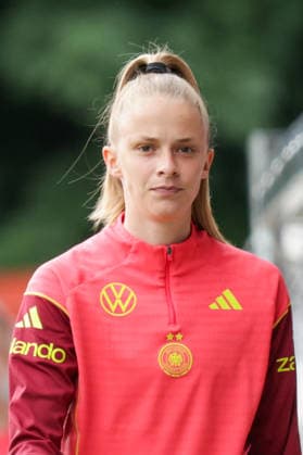 03 06 2026, xgrfx, Football DFB Media Dates, German Womens National Team Training v l Vivien Endemann German Womens National Team DFL DFB REGULATIONS PROHIBIT ANY USE OF PHOTOGRAPHS as IMAGE SEQUENCES and or QUASI VIDEO Cologne