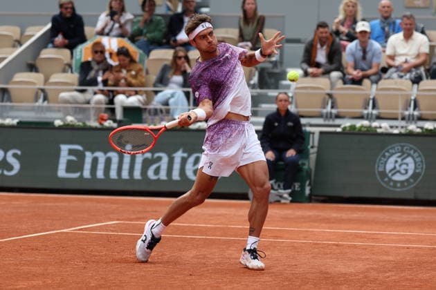 ROLAND GARROS 2026 Thierry Larret MAXPPP - PARIS (75) 03 06 2026 Thierry Larret Maxppp. Tennis. Roland Garros 2026. Internationaux de France de tennis. Stade Roland Garros, Paris (75). Le 3 Juin. Court Philippe CHATRIER : Felix AUGER-ALIASSIME (CAN) vs Flavio COBOLLI (ITA). PARIS (75) STADE ROLAND GARROS PARIS ILE DE FRANCE FRANCE  Copyright: xMAXPPPxThierryxLarretx TLR202606031555 TLR202606031555