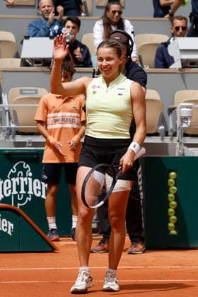 June 3, 2026, Paris, Paris, France: Maja CHWALINSKA (POL ) in action during the tennis Grand Slam of Roland Garros 2026, at Roland Garros Stadium - on June 3 2026 .Paris - France Paris France - ZUMAb253 20260603_zsp_b253_036 Copyright: xLoicxBaratouxx