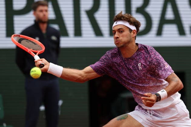 ROLAND GARROS 2026 Thierry Larret MAXPPP - PARIS (75) 03 06 2026 Thierry Larret Maxppp. Tennis. Roland Garros 2026. Internationaux de France de tennis. Stade Roland Garros, Paris (75). Le 3 Juin. Court Philippe CHATRIER : Felix AUGER-ALIASSIME (CAN) vs Flavio COBOLLI (ITA). PARIS (75) STADE ROLAND GARROS PARIS ILE DE FRANCE FRANCE  Copyright: xMAXPPPxThierryxLarretx TLR202606031578 TLR202606031578