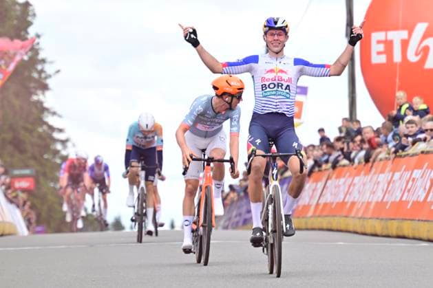 Tour de Wallonie 2026 Stage 3 VAUX-SUR-SÛRE, BELGIUM - JUNE 03 : Pithie Laurence (NZL) of Red Bull BORA Hansgrohe celebrates the win during stage 3 of the 47th edition of Ethias Tour de Wallonie an UCI ProSeries 2.Pro cycling road race stage for Men Elite of 176.9 km with start in Habay and finish in Vaux-sur-Sûre on June 3, 2026 in Vaux-sur-Sûre, Belgium, 03 06 2026 ( Motordriver Pieter Van Herzele - Vaux-sur-Sûre Belgium  Copyright: xSesx